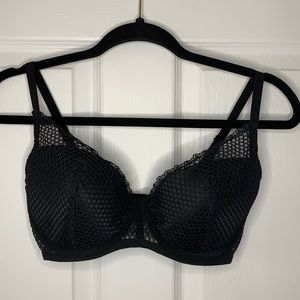 Black Fishnet VS Plunge Bra